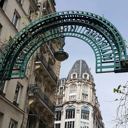 Colored Chatelet Апартаменты