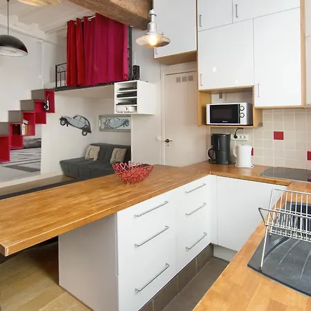 Colored Chatelet Апартаменты *